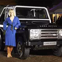 land_rover_defender_svx_slide Ойындар